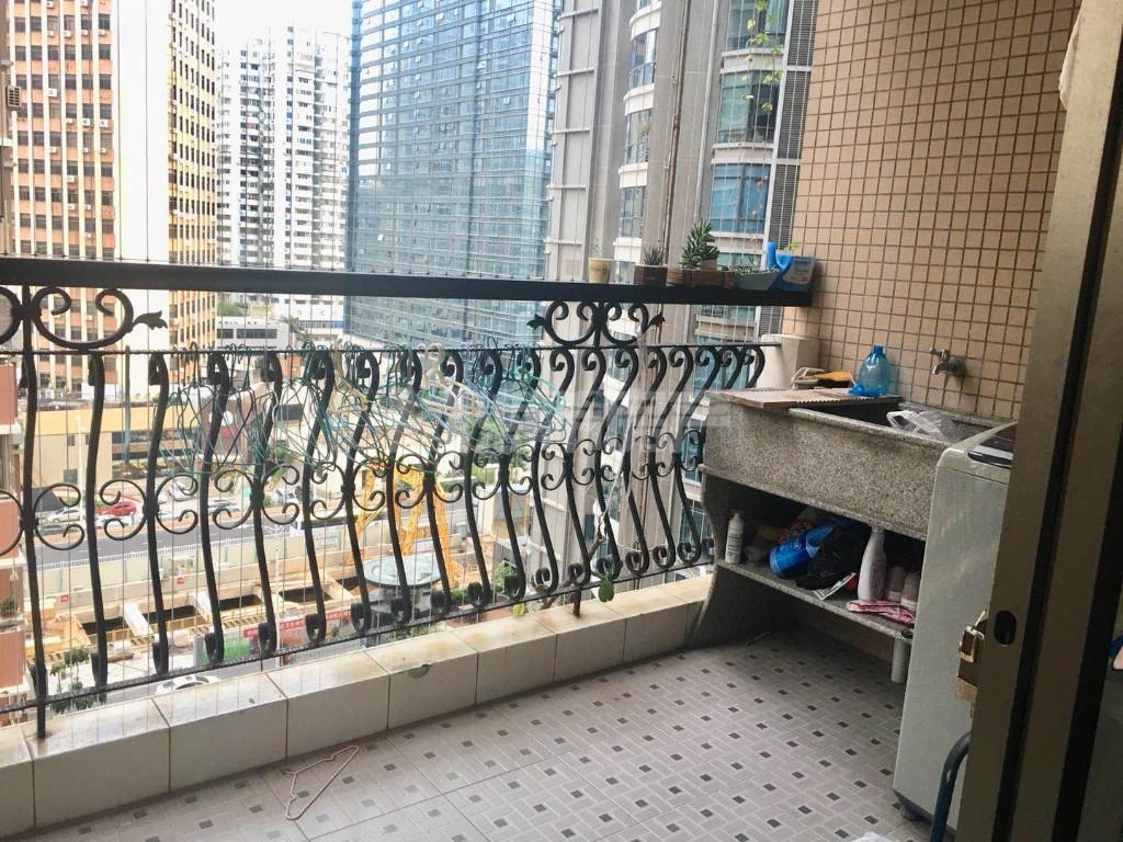 430万滨北小学 海湾新城 73平精装两房 卧室带阳台朝南