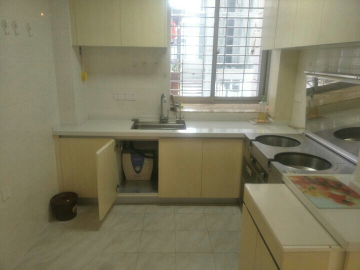 南山路，源昌豪庭二期，08年花园小区，带观景电梯，实用110平，精装3房2厅2卫，拎包入住！稀缺在售