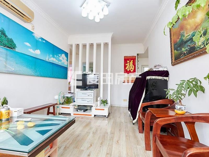 莲花省优学区房，产权94平，实际使用160平。房东诚意卖