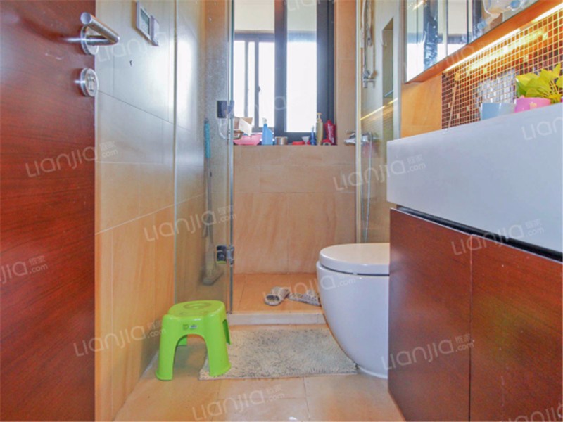 联发滨海名居 三房出售