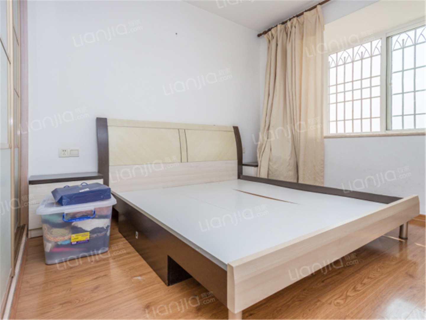 莲花广场D户型 满五唯一 诚心出售